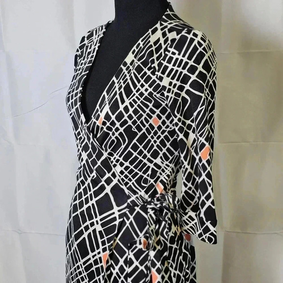 DIANE VON FURSTENBURG DVF 100% Silk Wrap Dress New Julian  Black Orange Sz‎ 0 - Picture 11 of 16